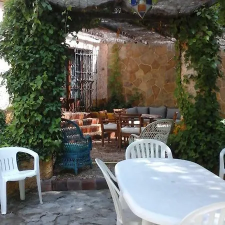 Holiday home Rural En La Mancha Con Jardin Y Piscina Privados *